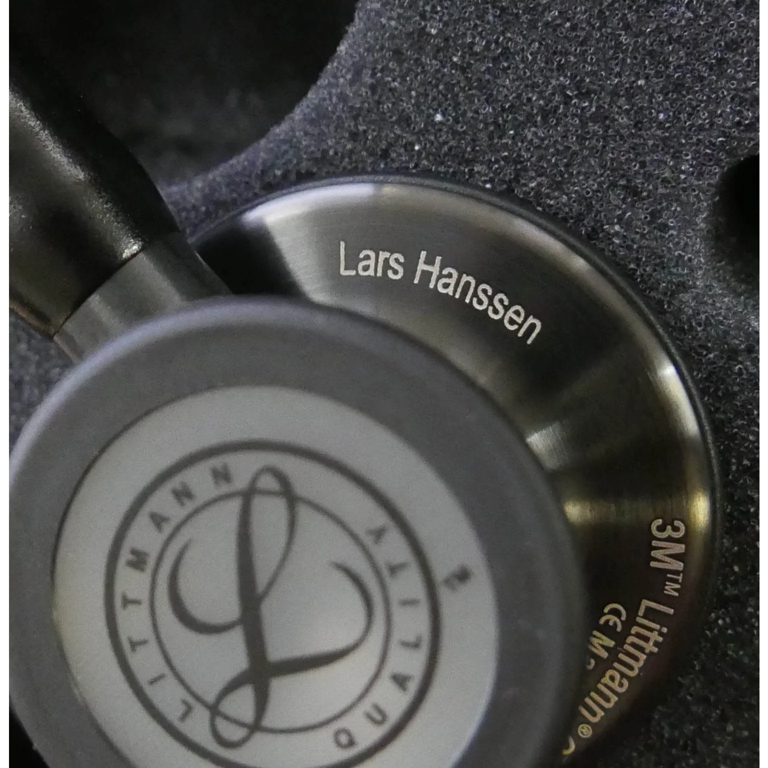 Littmann Cardiology IV Diagnostic Stethoscope: Raspberry & Smoke 6178 - Over Engraved - Image 5