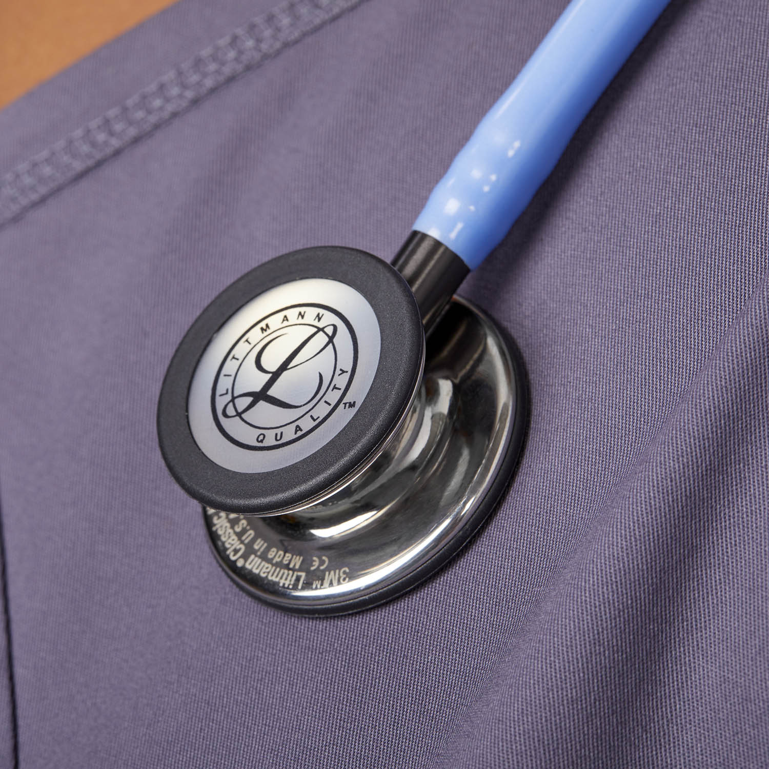 Littmann Classic III Monitoring Stethoscope: Mirror & Ceil Blue - Smoke Stem 5959 - Image 10