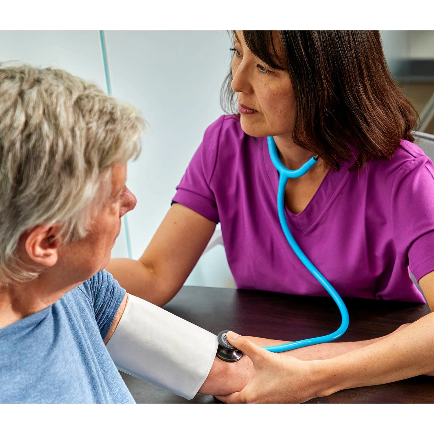 Littmann Classic III Monitoring Stethoscope: Smoke & Turquoise - Pink Stem 5872 - Over Engraved - Image 3