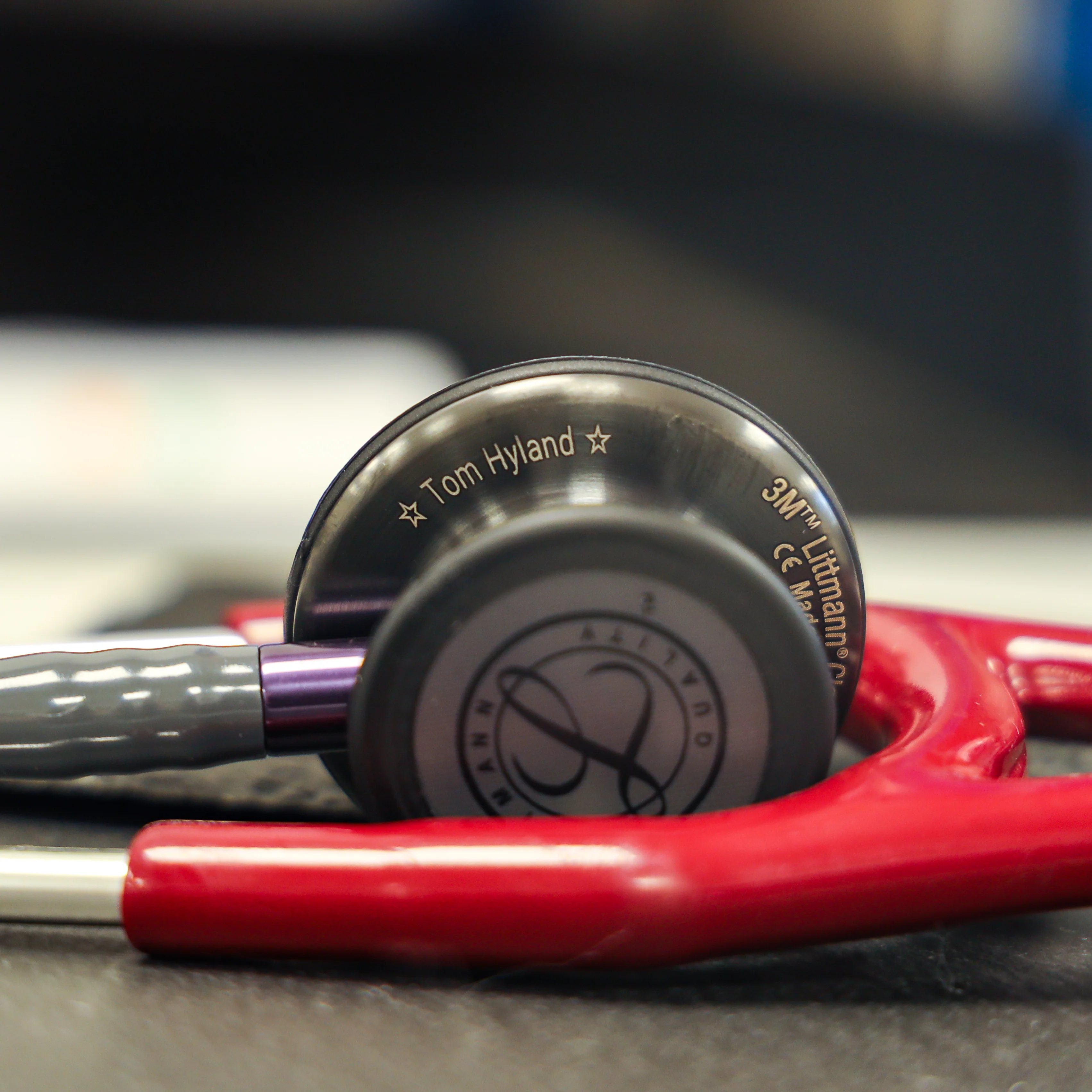 Littmann Classic III Monitoring Stethoscope: Black and Smoke 5811 - Image 14